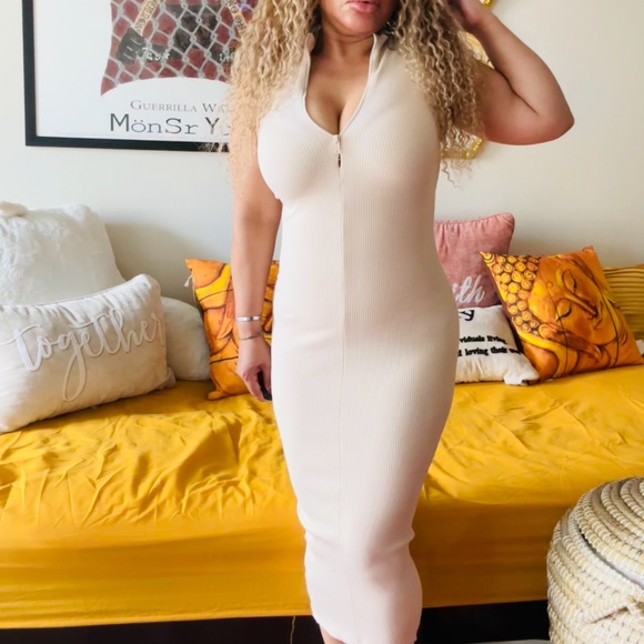 Fashion Nova Dresses & Skirts - Fashion nova snatched dress . Size small